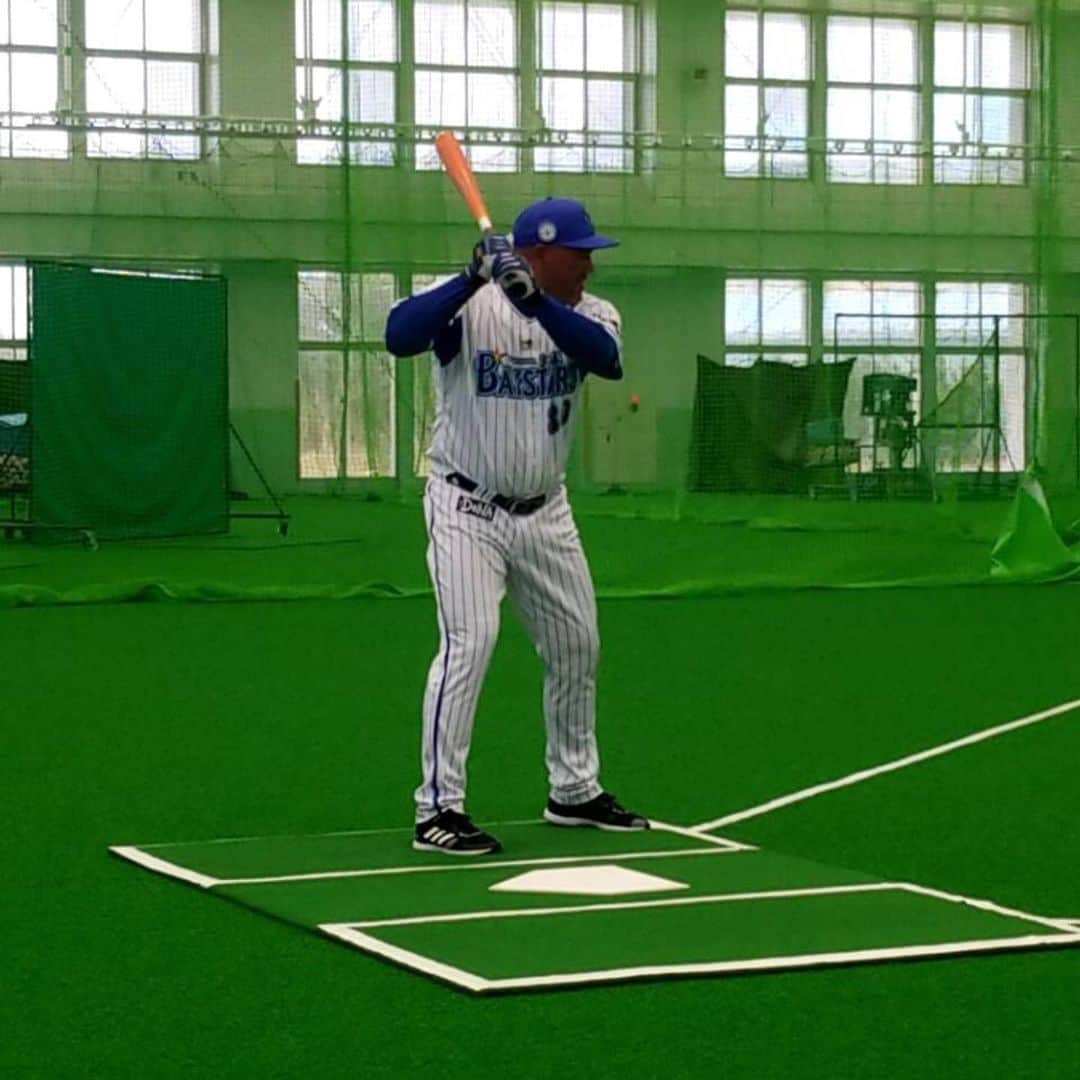 のインスタグラム：「It has been a wild since last time I took some batting practice and wow it’s so hard now😂 coming soon!! Please don’t miss it on tv 📺 3月14日（土） TBS「炎の体育会TV」 夜6時55分〜 プロ野球対抗「100秒チャレンジ」に挑戦！ ♯TBS ♯炎の体育会TV ♯100秒チャレンジ ♯まさかのラミレス監督参戦」