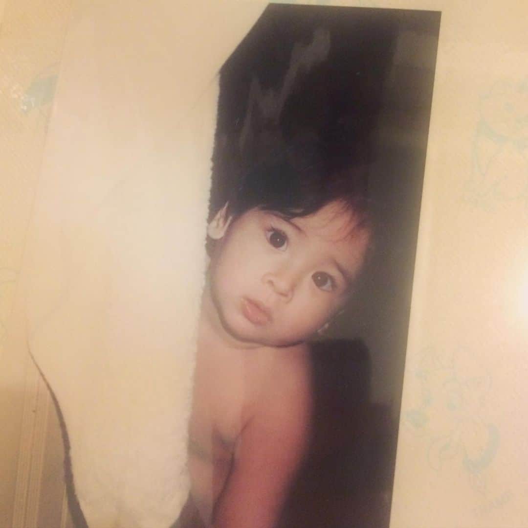 才川コージのインスタグラム：「25歳になりました！ . これかもいっぱいよろしくね💪✨ . いつも沢山愛をありがとう😊 よし！筋トレしてきます！笑 #25 #birthday #才川コージ  #25歳初日は苺大福を食べた #とみせかけて #朝一プロテイン摂取」