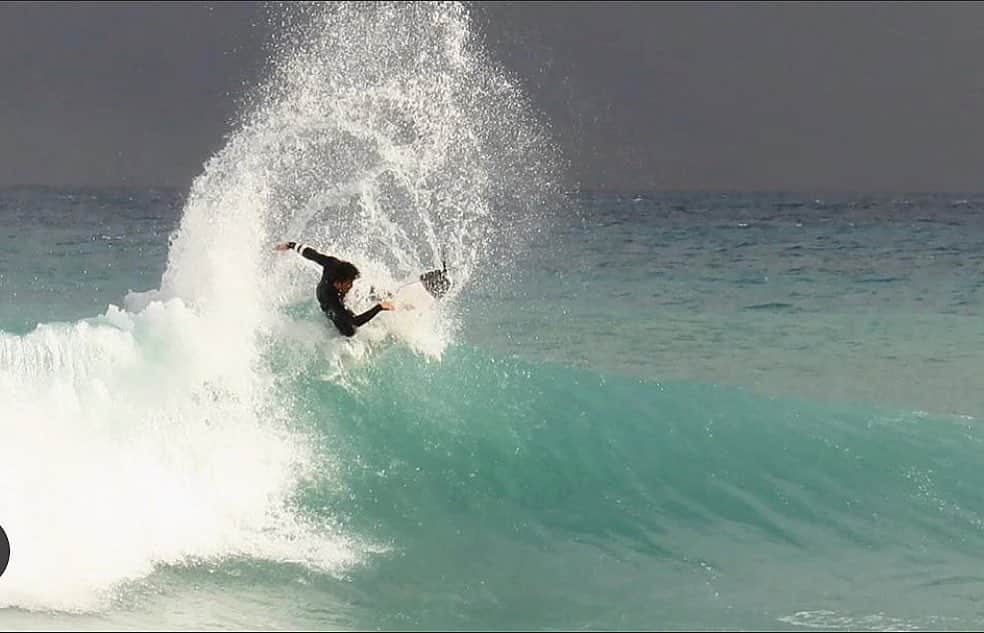 大橋海人のインスタグラム：「☁️🕸🕷 ‘ ‘ @kakunoshin_p 📽  @hurley  @murasakisports_official  @citywavetokyo @cisurfboards @cisjpn  @epokhe  @captainfinco  @gshock_jp  @sambazon_jp @salt_and_stone  @world_bond」