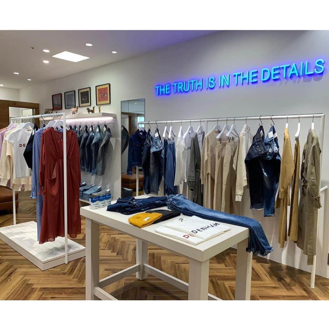 デンハムさんのインスタグラム写真 - (デンハムInstagram)「New store open today at Daimaru Sapporo 🇯🇵 ❤️keep moving forward 👊🏼 @denhamjapan #newstore #denham #denhamjapan #denhamthejeanmaker #jasondenham #jeans #denim #thetruthisinthedetails」3月11日 19時07分 - denhamthejeanmaker