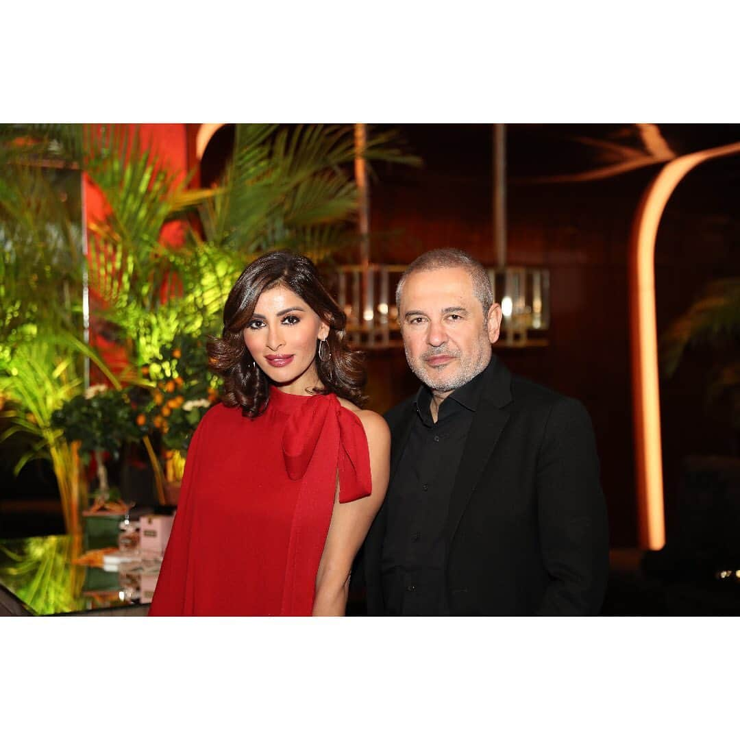 資生堂 Shiseido Group Shiseido Group Official Instagramさんのインスタグラム写真 - (資生堂 Shiseido Group Shiseido Group Official InstagramInstagram)「Celebrating the launch of #ElieSaab #LeParfumEssentiel. Exceptional, genuine, emotional. Signature orange blossom and patchouli reinvented in a resplendent white floral chypre by perfumer #MaiaLernout – an invitation by Elie Saab to get back to your roots, your essentials.  @ElieSaabWorld @MaiaLernoutPerfumer #backtoessentials #ShiseidoEMEA #fragrance #shiseido #エリーサーブ #香水 #資生堂 #资生堂」3月11日 19時22分 - shiseido_corp