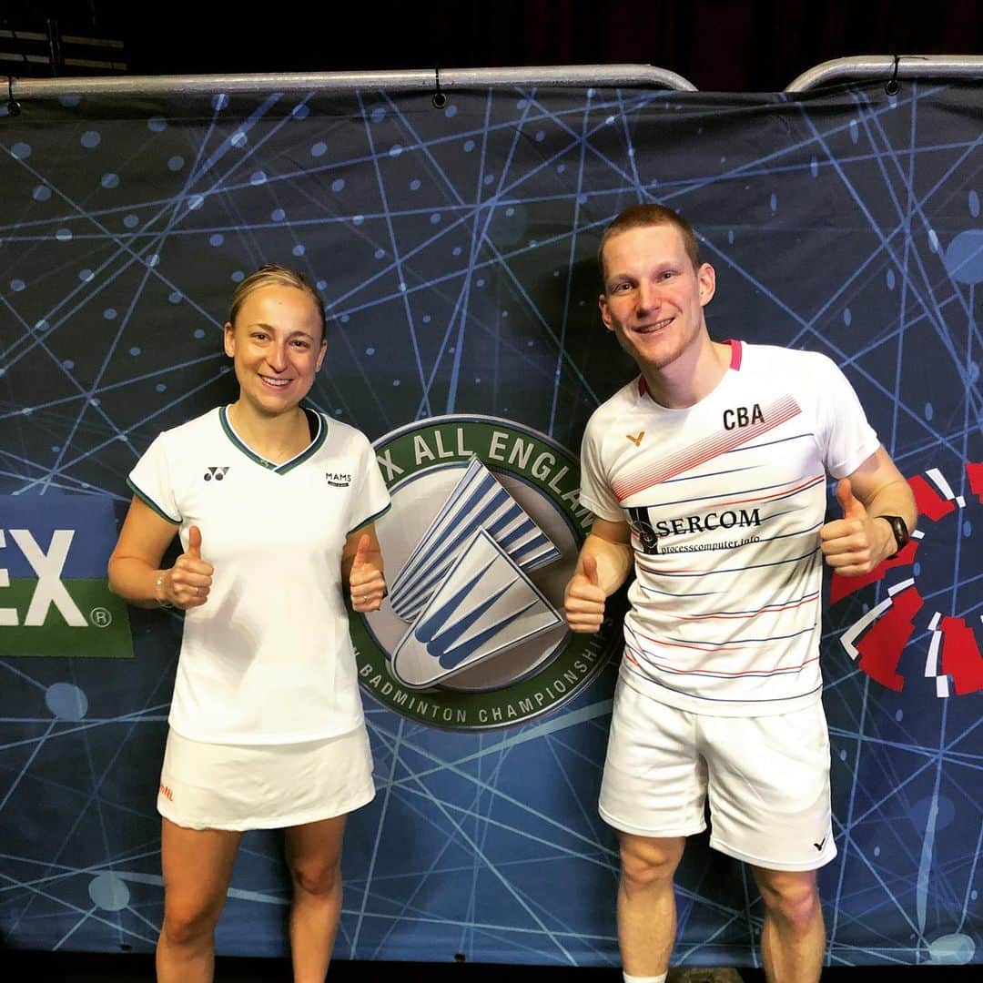 のインスタグラム：「Yessssss!!! Moving into the second round at the All England after a great comeback in the second set. Happy to be through! Thank you @yonex_badminton for this awesome limited edition shirt to celebrate the 110 anniversary of the @allenglandofficial. #roadtotokyo2020 #mamscoffee #cumusNL #teamNL」