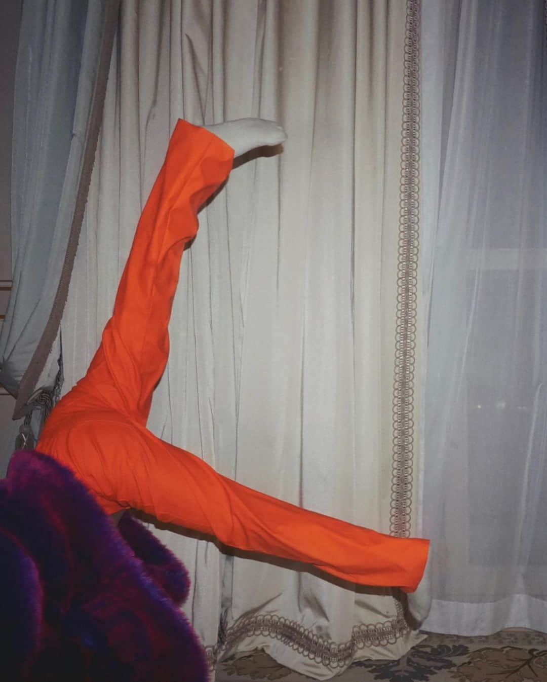 キム・カーダシアンさんのインスタグラム写真 - (キム・カーダシアンInstagram)「Paris hotel shenanigans」3月12日 6時16分 - kimkardashian