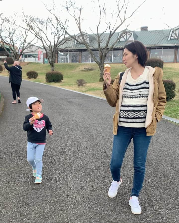 青木康平のインスタグラム：「自分に無い物を嘆くより、今の自分にある物(ある事)を当たり前と思わずに大切に。 そして今を大事にしようと改めて思います🙏🙏🙏 自分にはどうしようもない出来事などを考えても意味がない。今の自分に出来る事にフォーカスする事💪 お金に変えれない幸せは誰もが持っていると思います。 "命"を"この瞬間"を大切に。 #3.11」
