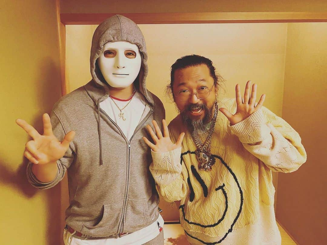 ラファエルさんのインスタグラム写真 - (ラファエルInstagram)「世界の村上隆さんと会食させて頂きました！😭 YouTubeの話で凄く盛り上がったぁ🔥 YouTube続けて初めて良かったと思いました😌  #村上隆 さん #ラファエル  #時給日本一youtuber  #youtubeコンサルタント」3月11日 22時00分 - raphaelangel8183