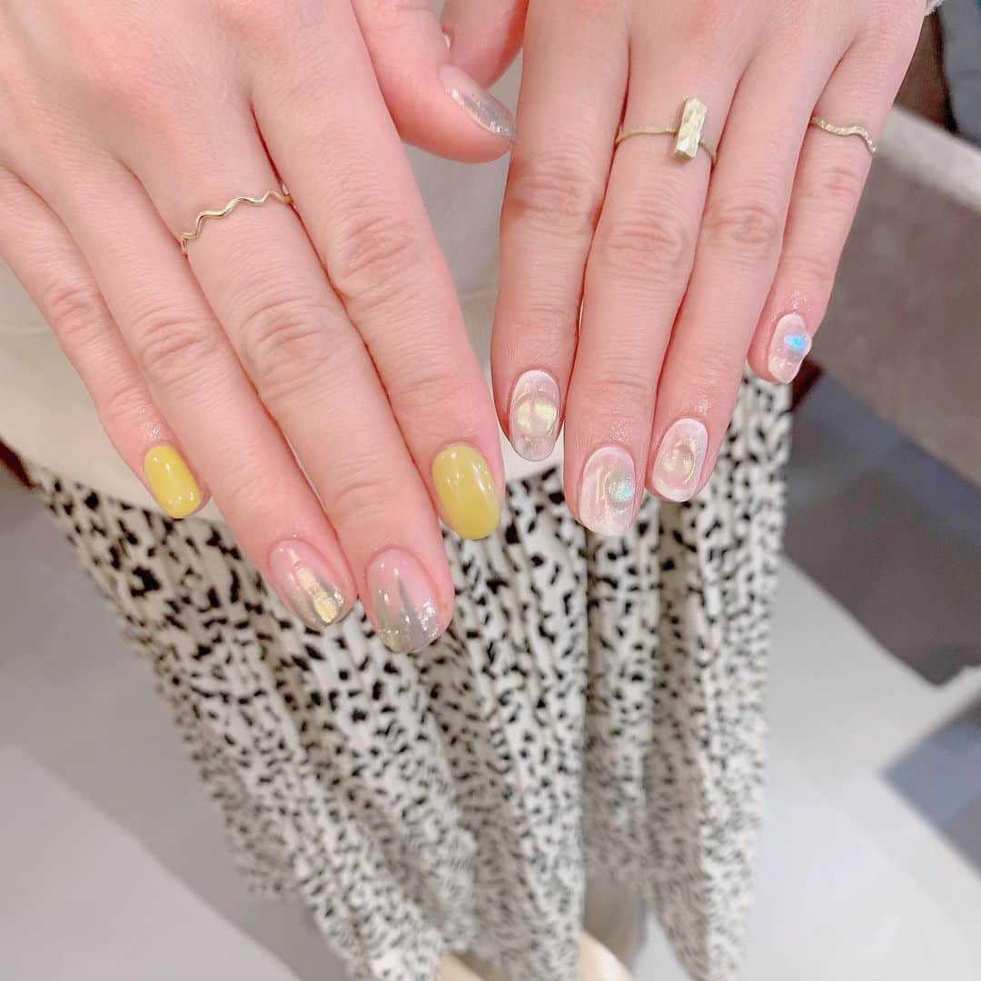 榊原伶奈のインスタグラム：「今月のネイル #ネイル　#ちぐはぐネイル  #春ネイル　#ニュアンスネイル」