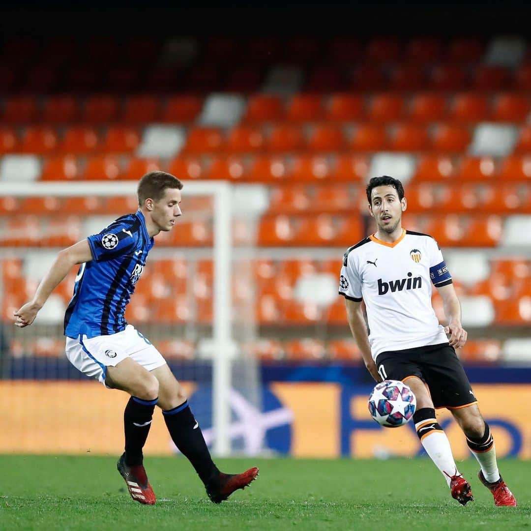 ダニエル・パレホのインスタグラム：「Ayer dimos la cara y peleamos pero no pudo ser. Es momento de felicitar al @atalantabc , justo vencedor de la eliminatoria, y luchar por nuestro objetivo de aquí a final de temporada. Queda mucho trabajo por hacer y no vamos a bajar los brazos! Amunt!」