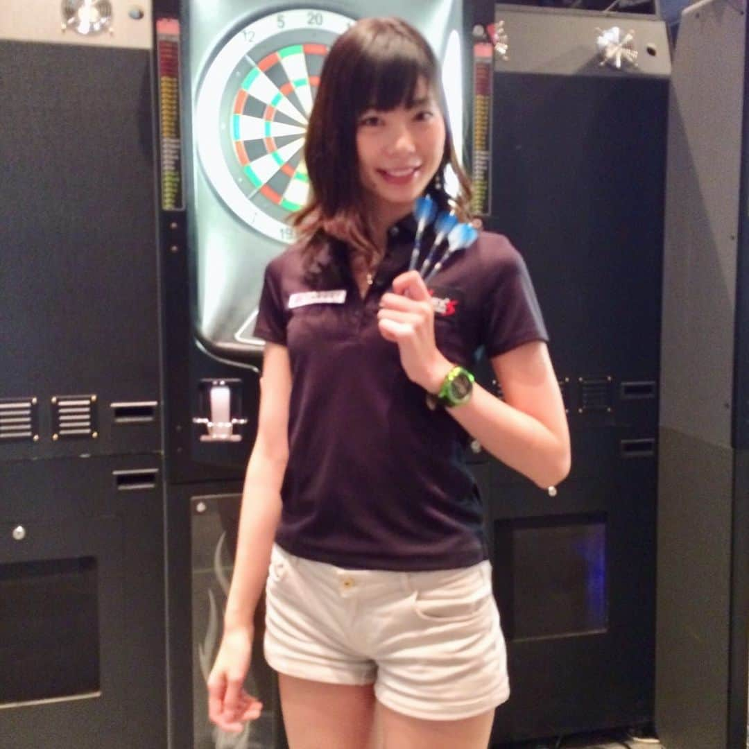 田渕亜季さんのインスタグラム写真 - (田渕亜季Instagram)「、 Japanese darts player Aki Tabuchi 🎯 I will upload my image at random！ . .  #ユニフォーム #target  #axf #ダーツ #darts #田渕亜季  #ユニフォーム女子 #プロダーツ  #AkiTabuchi #targetdarts #teamtarget #ダーツプロ #アクセフベルガード」3月12日 0時52分 - akitabuchi.official