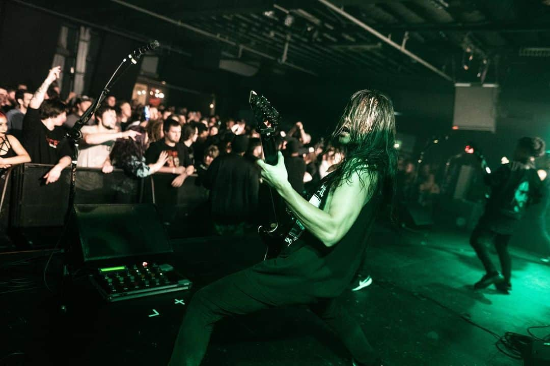 Crystal Lakeさんのインスタグラム写真 - (Crystal LakeInstagram)「St. Louis, MO last night. You guys were so beautiful! Grand Rapids, MI tonight!  Photo: @rowan.donohue  #CryatalLake」3月12日 2時17分 - crystallake777