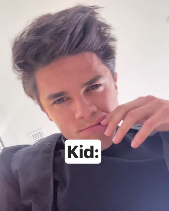 Brent Riveraのインスタグラム：「Kids nowadays..😢😂」