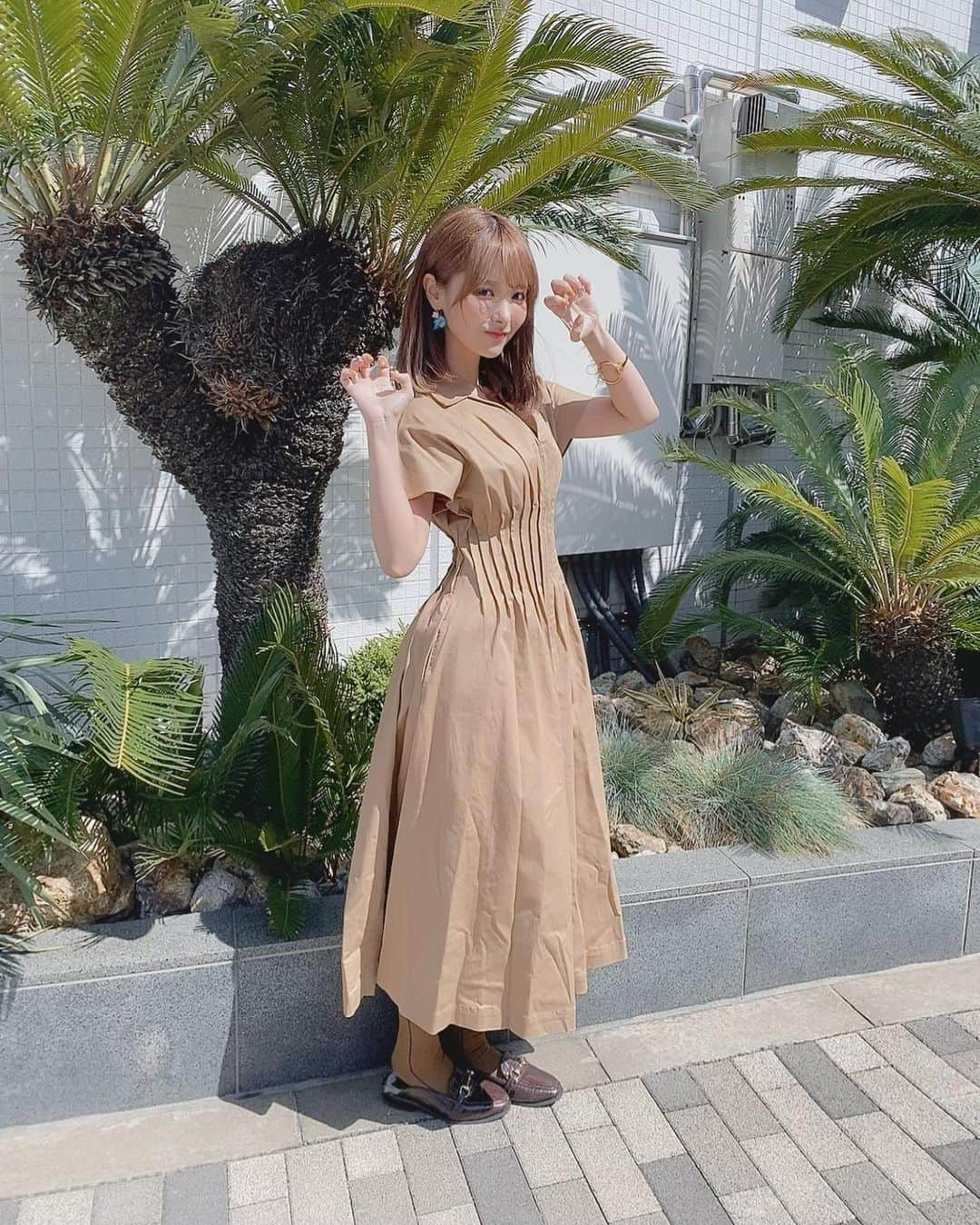 桃乃木かなさんのインスタグラム写真 - (桃乃木かなInstagram)「日が出てるとあったかいね〜☀︎ 👗#SNIDEL」3月12日 15時04分 - kana_momonogi