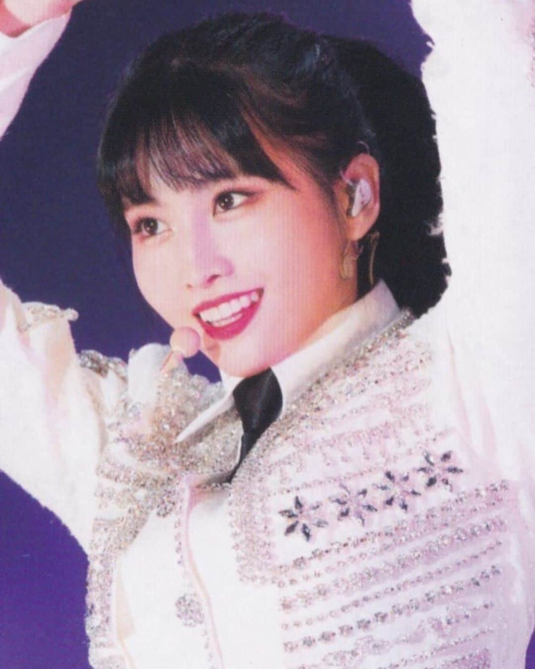 モモさんのインスタグラム写真 - (モモInstagram)「♡ [Scan] #모모 - 200312 Dream Day DVD Scans -  #트와이스 #모모 #平井もも #もも #TWICE © ztothek」3月12日 8時45分 - momojype