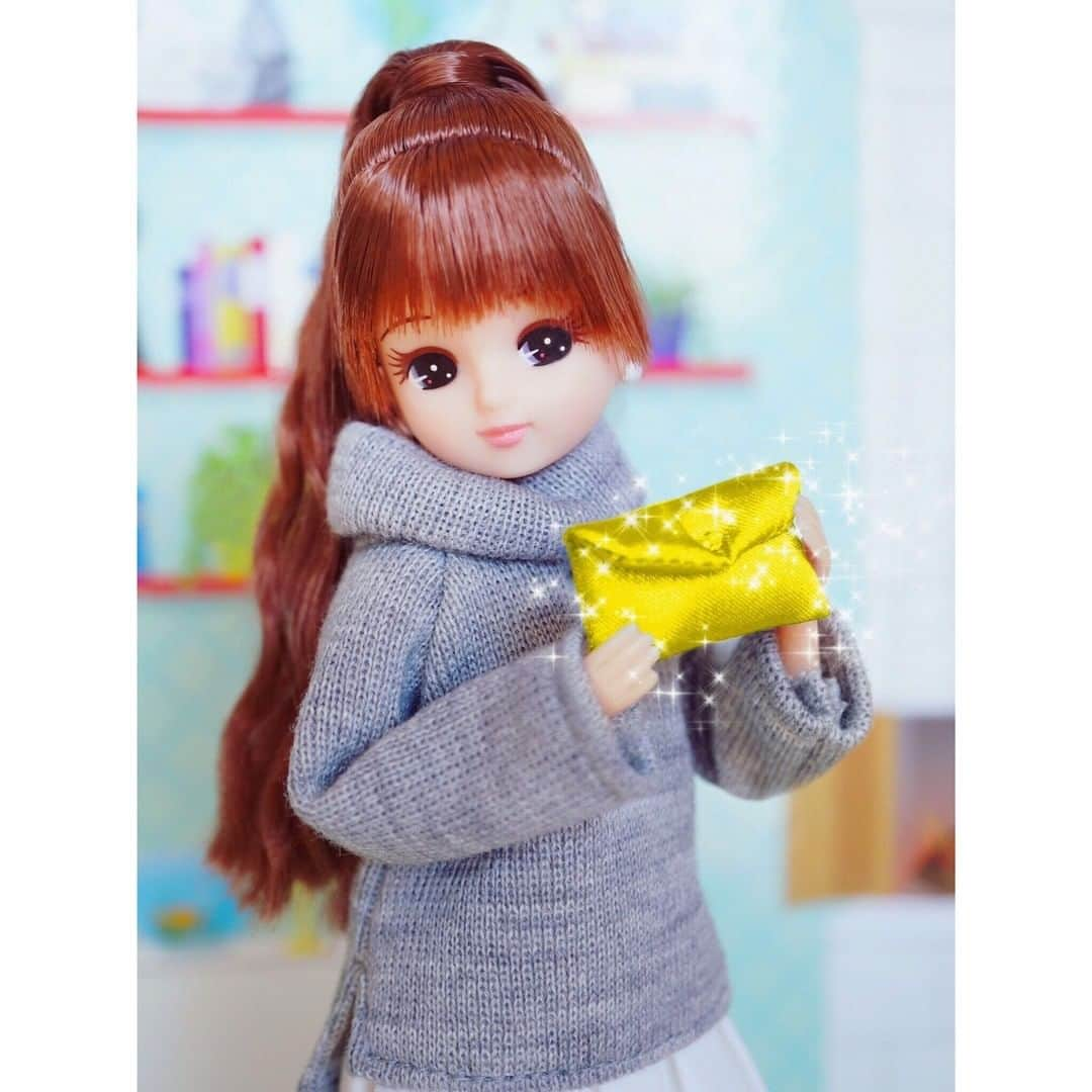 リカちゃんさんのインスタグラム写真 - (リカちゃんInstagram)「Today's #WalletDay ☆ 今日は #財布の日 よ☆ イエローやゴールドのお財布を身につけるといいことがあるって昔から言われているわ♡  リカのお小遣いもUPしちゃうかも・・・♪ #今日は何の日 #リカちゃん #fashion #ootd #hairstyle #licca #liccadoll #japanesedoll #japan #girl #instadaily #instagood #instagramjapan #instagram」3月12日 9時00分 - bonjour_licca