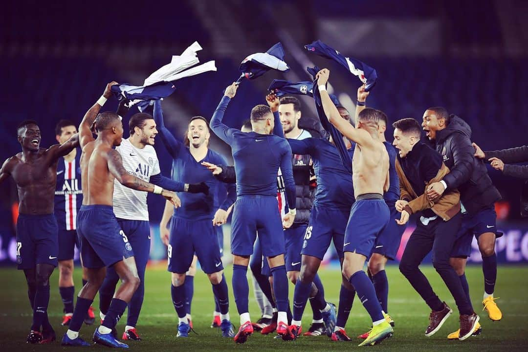 マウロ・イカルディさんのインスタグラム写真 - (マウロ・イカルディInstagram)「We are in the quarterfinals 🏆 great team work ⚽️🔴🔵 @psg」3月12日 10時05分 - mauroicardi