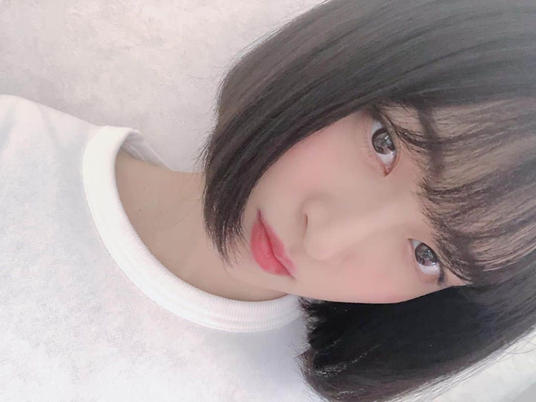 彩永あいりさんのインスタグラム写真 - (彩永あいりInstagram)「. 撮影のために期間限定の黒髪でした❤︎ 久しぶりにメイクした楽しい〜〜 #絶滅黒髪少女 ←NMBさんの曲♪ #期間限定 #黒髪 #黒髪ボブ #北海道 #札幌 #札幌モデル #スターダストプロモーション #彩永あいり #さやながあいり」3月12日 12時02分 - airi_sayanaga_official