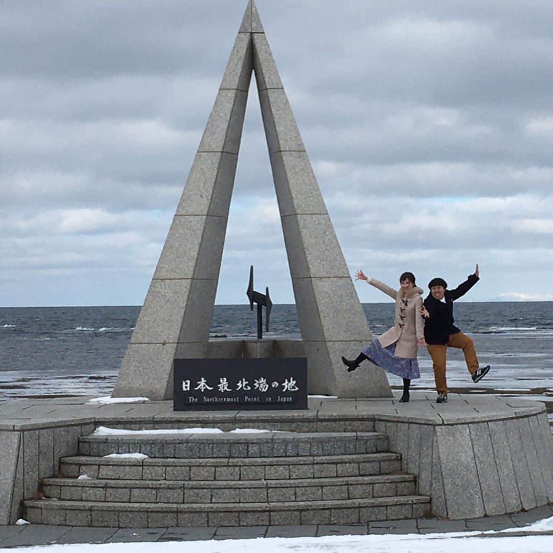 世永聖奈さんのインスタグラム写真 - (世永聖奈Instagram)「🚌🎶﻿ ﻿ 3月15日(日)15時〜生放送 ﻿『いいね！』﻿ぜひご覧ください！﻿ ﻿ 先日、金子智也さんと一緒に﻿ 「道北まんぷくバスツアー」を先取り体験してきました！﻿ ﻿ 旅のメインは、 流氷が去ったオホーツク海で獲れる「旬の味」です。﻿ 私の地元、猿払村にも取材に行ってきました🛥﻿ 留萌・猿払・宗谷岬・稚内と、 心もお腹も満たされるツアー内容となっています。﻿ ﻿ 金子さんが道中で制作したオリジナルソングも お楽しみに〜！ ﻿ 番組放送中に10万円が当たるチャンスがありますよ😆﻿ お見逃しなく！！﻿ ﻿ #HBC #北海道放送 #いいね﻿ #道北まんぷくツアー #ツアー﻿ #増毛町 #猿払村 #宗谷岬 #稚内市﻿ #美味しいもの #いっぱい﻿ #カニ #エビ #ホタテ #国稀﻿ ﻿ #金子智也 さん﻿ #作詞作曲 #ギター #おかっぱ﻿ #道中熱唱 #爆睡 #食リポ #爆笑﻿ ﻿ #アナウンサー﻿ #世永聖奈 #セナスタグラム﻿ #地元 #取材 #やはり照れる﻿ #知り合いいっぱい」3月12日 12時15分 - hbc_yonagasena