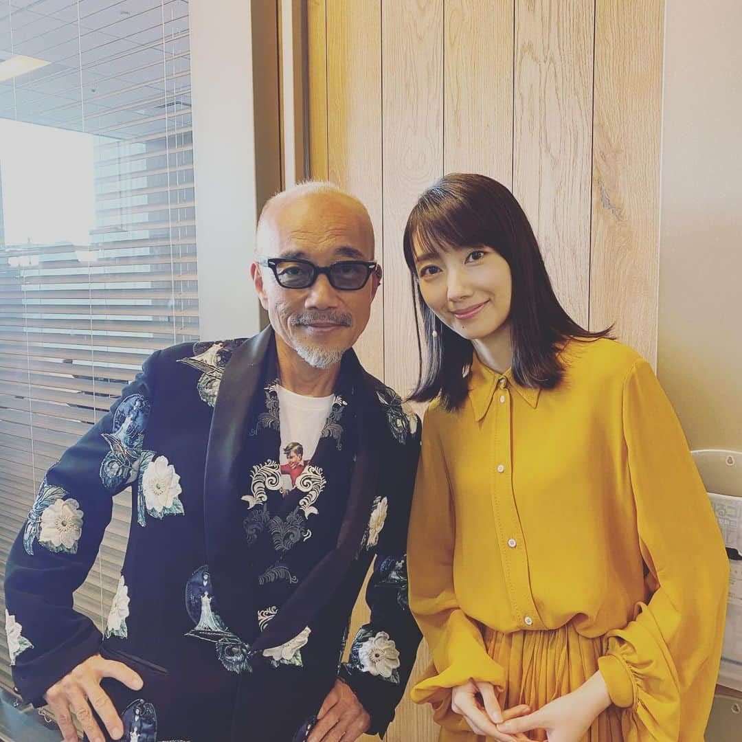 波瑠さんのインスタグラム写真 - (波瑠Instagram)「仁王2のイベントがありました。 久しぶりに竹中直人さんとお会いできてとても楽しい時間でした。 なかなか難しいゲームですけど、 みなさん遊んでくれたら嬉しいです。  そして昨日は3/11でした。 もう9年、まだ9年。 完結したとは言えないとしても、 身近に喜びがあることを大切にしていきたいですね。」3月12日 12時32分 - 06_haru_17