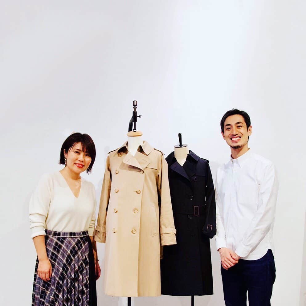 望月律子さんのインスタグラム写真 - (望月律子Instagram)「ファクトリエのトレンチコート オーセンティックな佇まいだけど、柔らかな素材と身体を綺麗に見せる縫製…日本の技術は素晴らしく、長く着られる良いものとはこういう物か…と実感できる1着。 先日のイベントではベーシックについてのお話をファクトリエ山田さんと熱く語らせて頂きました。 あっという間に時間が過ぎた素敵なイベントでした。 ありがとうございました。 #ファクトリエ #トレンチコート #ベーシックの魅力」3月12日 12時47分 - ritsukomochizuki