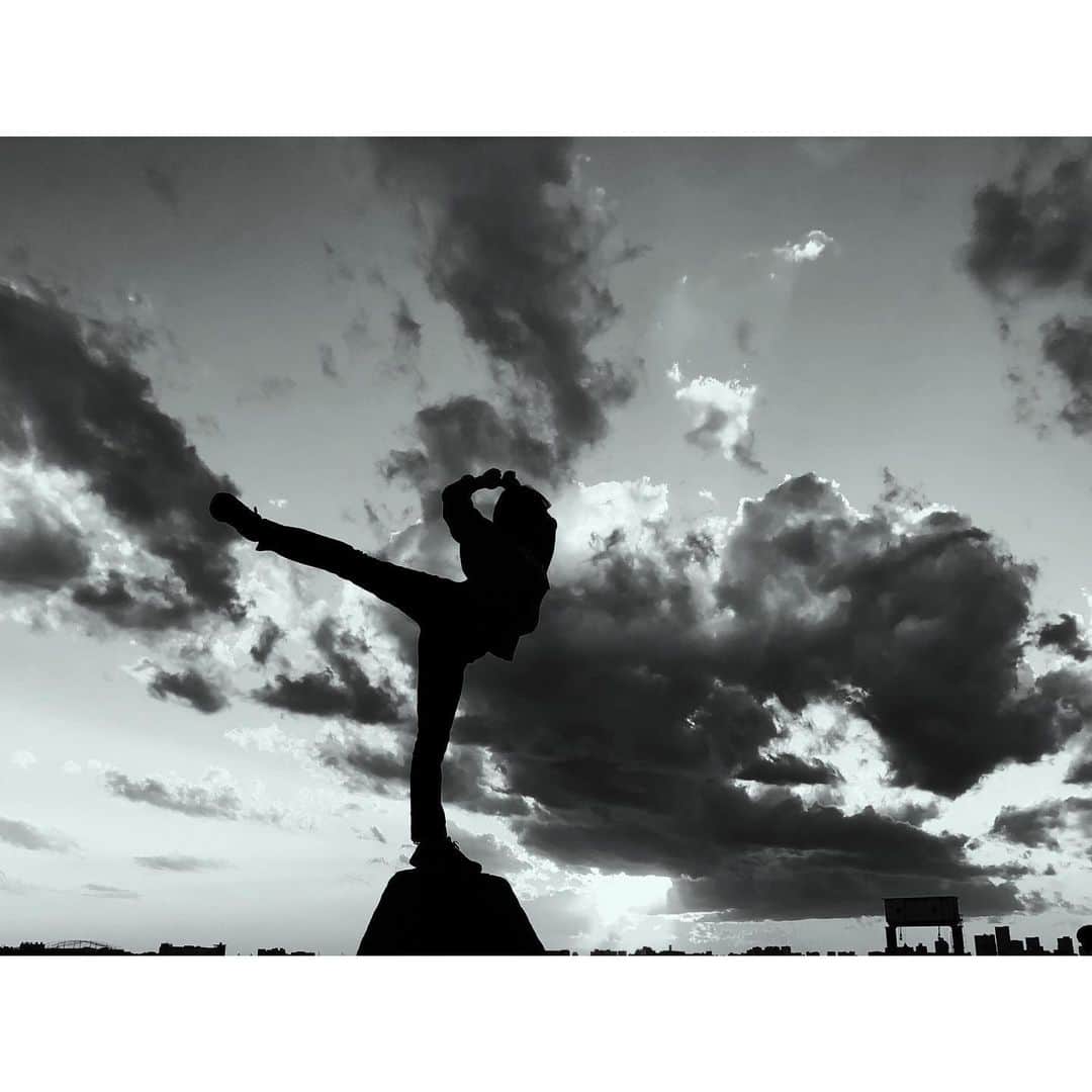 石丸千賀さんのインスタグラム写真 - (石丸千賀Instagram)「. #selfportrait  #selfie  #ballet #dancer #portrait  #instagood  #балет  #портрет  #スパガ #バレエ #ポートレート #セルフポートレート」3月12日 14時11分 - chika_ishimaru.official