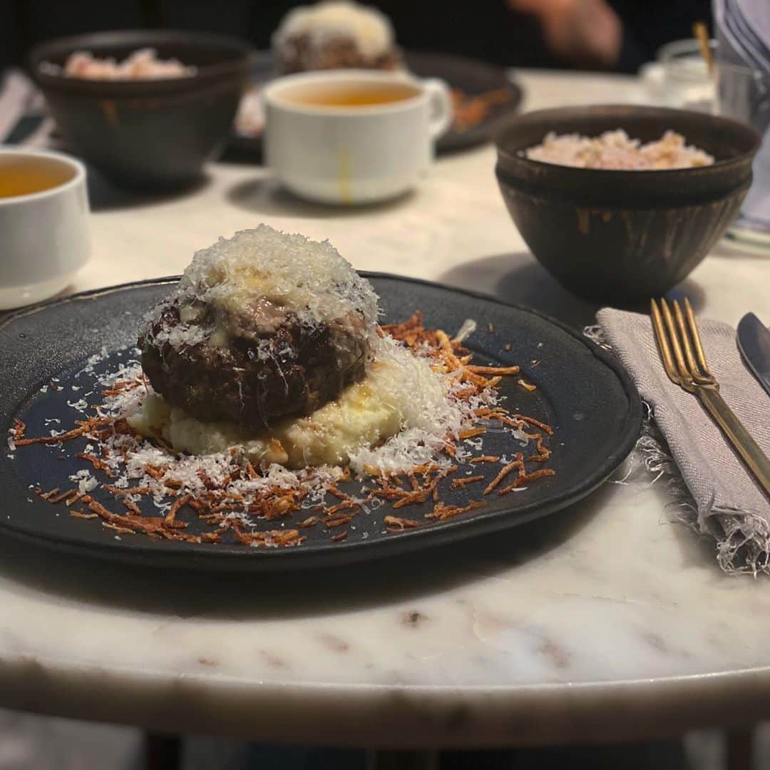 山尾梨奈のグルメインスタ