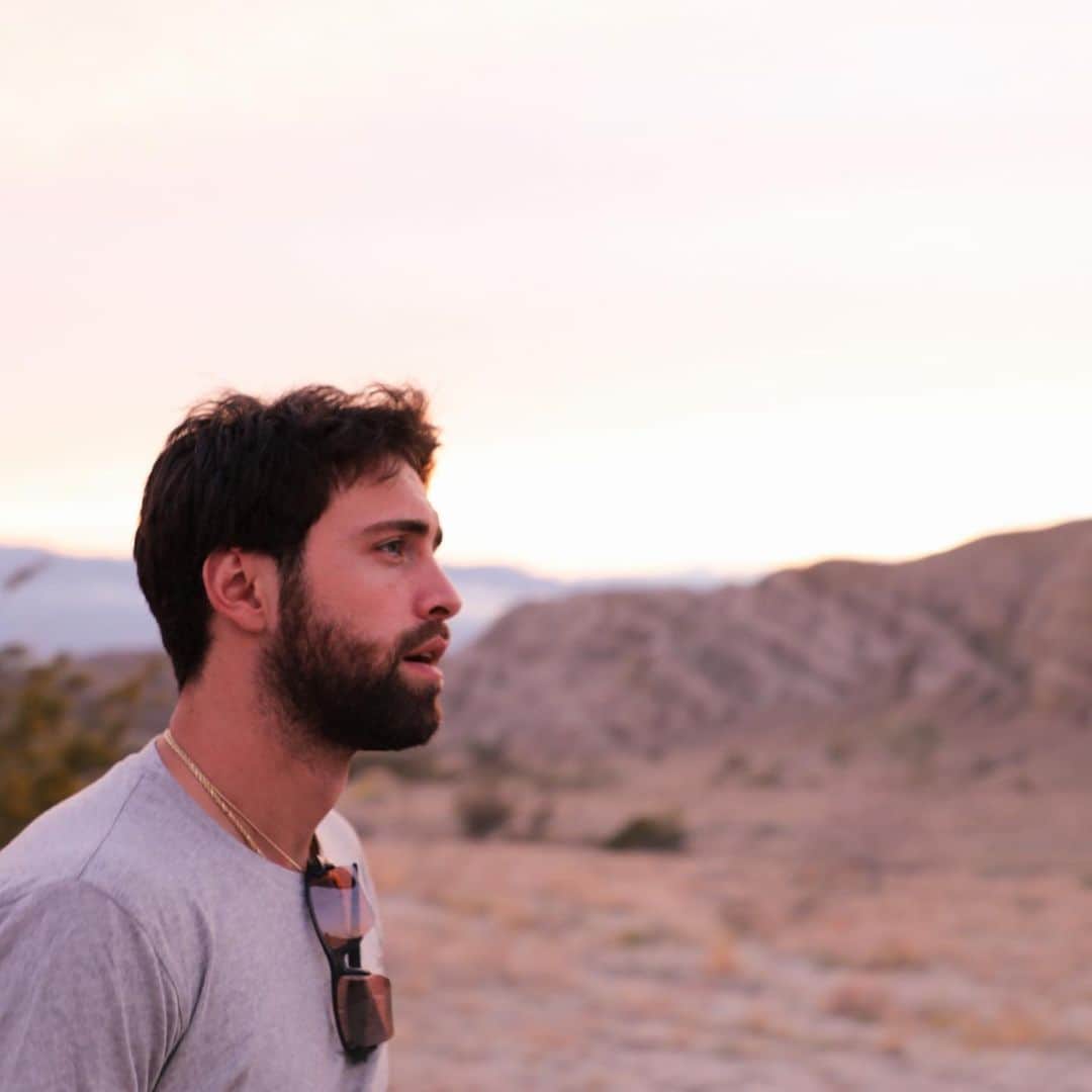 のインスタグラム：「🏜」
