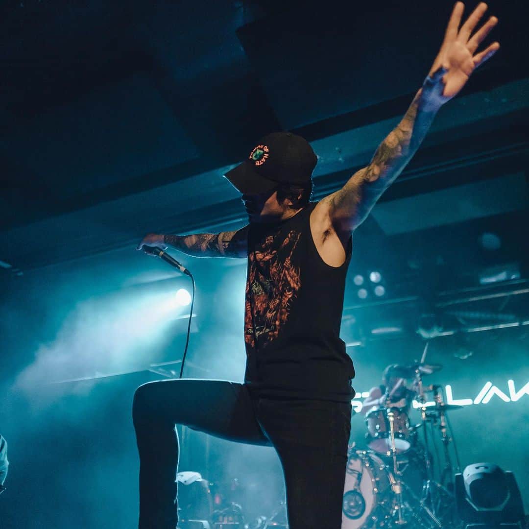 Crystal Lakeのインスタグラム：「Grand Rapids, MI was blast!!!! Thanks to everyone who came out to see us last night. See ya next time!  Photo: @caaalebarnaud  #CrystalLake」