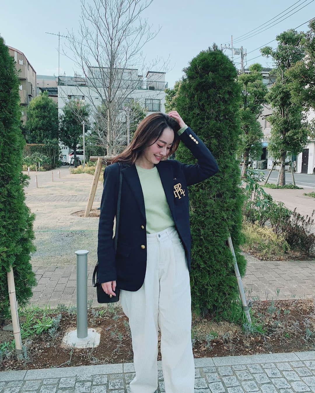 小祝麻里亜さんのインスタグラム写真 - (小祝麻里亜Instagram)「背が高くなくてもバランスが取りやすいから、ジャケット好き💞  jacket. @poloralphlauren  tops. @todayful_  bottoms. @morugi_official  shoes. @lagunamoon_com ． ＿＿＿＿＿＿＿＿ #outfit #coordinate #look #instafashion #셀스타그램 #얼스타그램 #코디 #스타일링 #데일리 #데일리룩 #오오티디  #コーデ #ジャケットコーデ #着回しコーデ #着回しリレー」3月12日 17時05分 - maria_koiwai