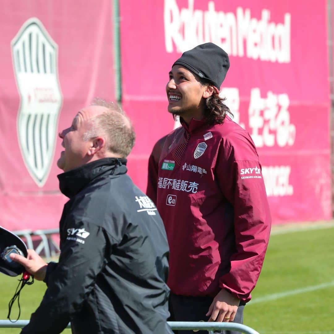 ヴィッセル神戸さんのインスタグラム写真 - (ヴィッセル神戸Instagram)「Always stay positive 👍🏼 .  #vissel #visselkobe #ヴィッセル #ヴィッセル神戸 #Kobe #神戸 #WeAreKobe #KobeForeverForward #一致団結 #JLeague #Jリーグ」3月12日 17時31分 - visselkobe