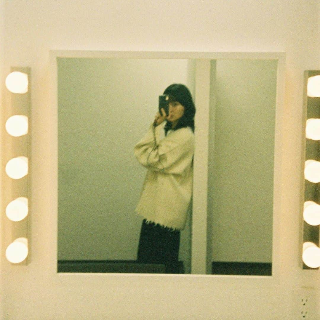 大島涼花さんのインスタグラム写真 - (大島涼花Instagram)「📸 #film #filmcamera #久しぶり #ごめんなさい #今日から #怒涛の #更新 #多分」3月12日 18時10分 - ryoka_oshima