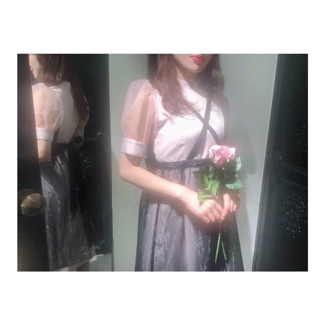 EATMEさんのインスタグラム写真 - (EATMEInstagram)「3.13 update... #EATME #MARCH #NEW #ITEM #🌹 ワンピース➡︎3.13発売予定 . TOP画面のURLからEATME WEB  STOREをCHECK💁🏻‍♀️ @eatme_japan . ナースライクマキシワンピース（ #ONEPIECE ） ¥14,500（＋tax） COLOR🎨:PNK.BEG.BLK SIZE📐:S.M . #EATME_CODE #eatmejapan #イートミー」3月12日 18時18分 - eatme_japan
