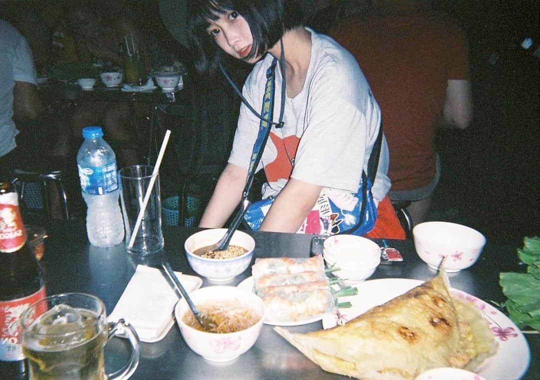 中川美優さんのインスタグラム写真 - (中川美優Instagram)「バインセオっていうベトナムのお好み焼きみたいなやつ🇻🇳今回がんばってたくさん現地のもの食べた#film#世界の果てまでイッテみゆう#ベトナム#バインセオ」3月12日 18時24分 - nakagawamiyuu