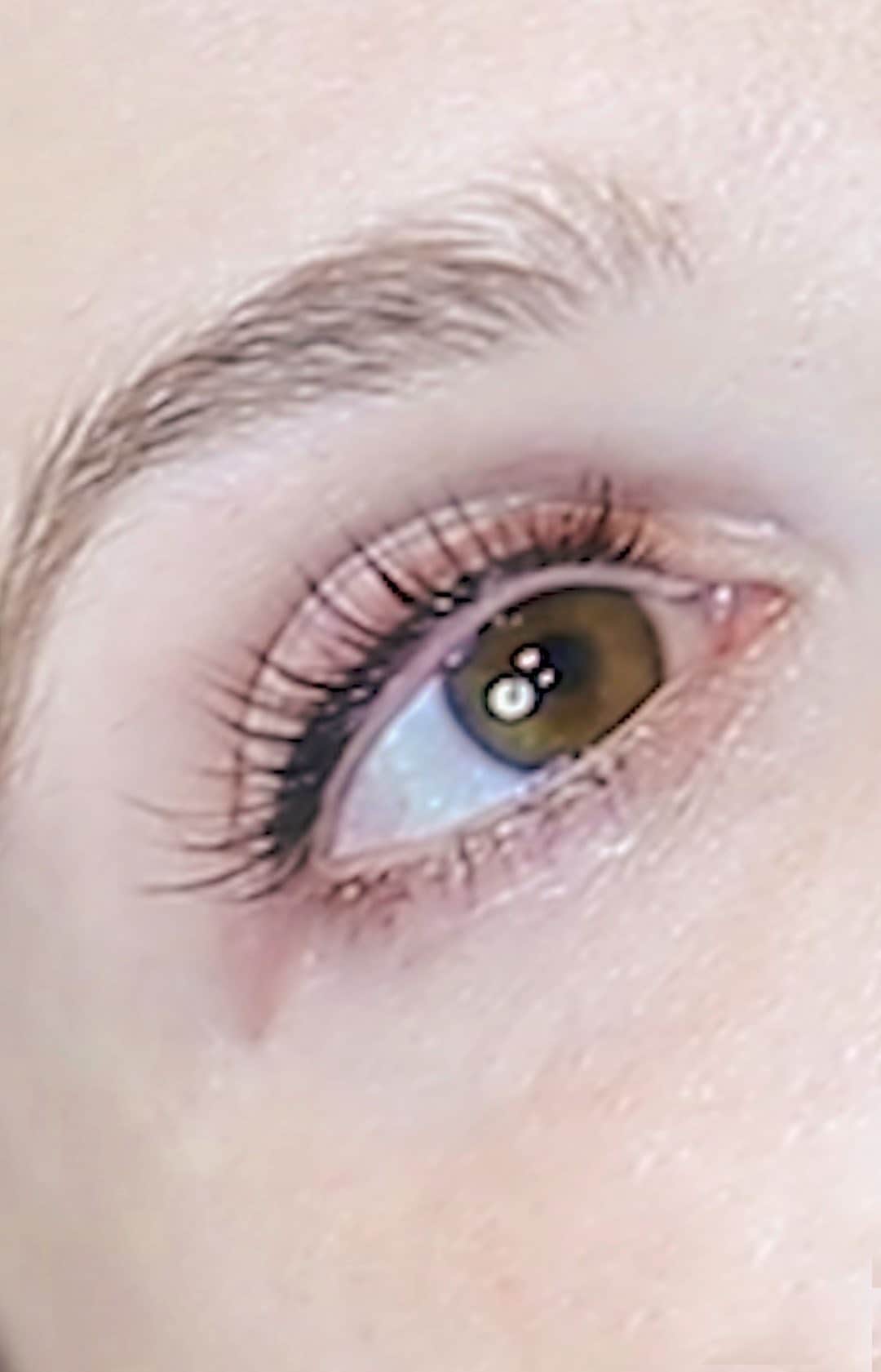 RJMStyleのインスタグラム：「The quest for beautiful lashes ..🙏🏻Yes it’s an infatuation an obsession you name it I’ve tried it! Diva Lashes define me and @SenseofTouchHK my lashes were dyed and curled and I’m a happy girl 👧🤓 Check out my full review linked in my bio. Book with this referral “lashlikeRebecca” and receive a special price $800 normally $1200 ..Love Rebecca 💋 xx 😘 #lashperm #keratintreatment #lashlift #lashtint」