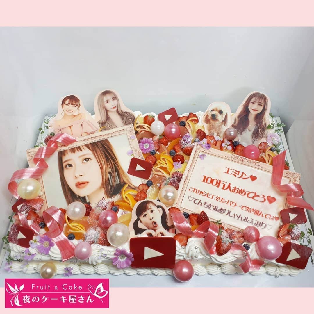 夜のケーキ屋さん♥Juli　(エディブルフラワー協会) のグルメインスタ