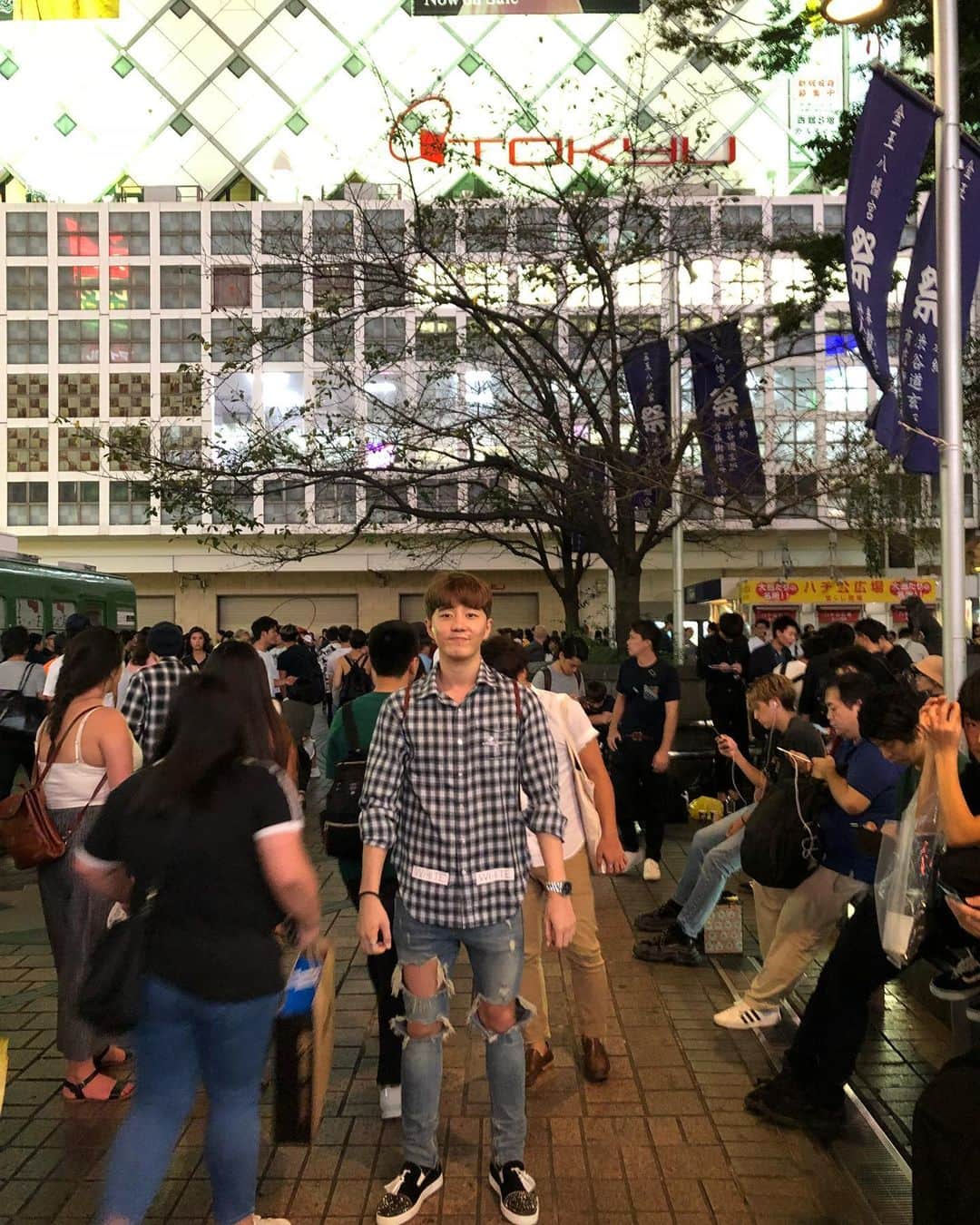 ジョンウ さんのインスタグラム写真 - (ジョンウ Instagram)「오태하가 양아ㅊ 인 이유.  나는 이렇게 멋있게 찍어줬는데 오태하는 나 일본여행 처음와보는 찐으로 만듬. #오태하 #아이원」3月12日 18時35分 - jayk0509