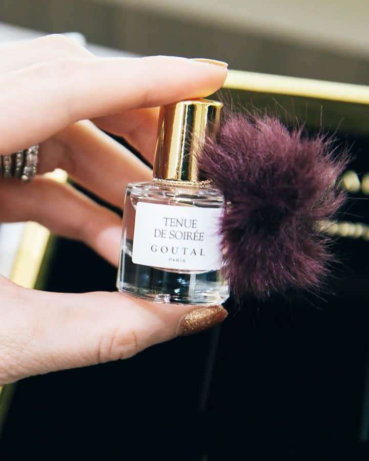 RJMStyleのインスタグラム：「The #GoutapParis Annick #Goutal Tenue de Soiree Eau de Parfum Spray is rumoured to be #MegHanMarkle favourite fragrance. Thank you for introducing me to this beautiful brand @crystalyannie. I took this mini version with my on a recent holiday and got so many compliments.. 👃🏻👃🏻🤩」