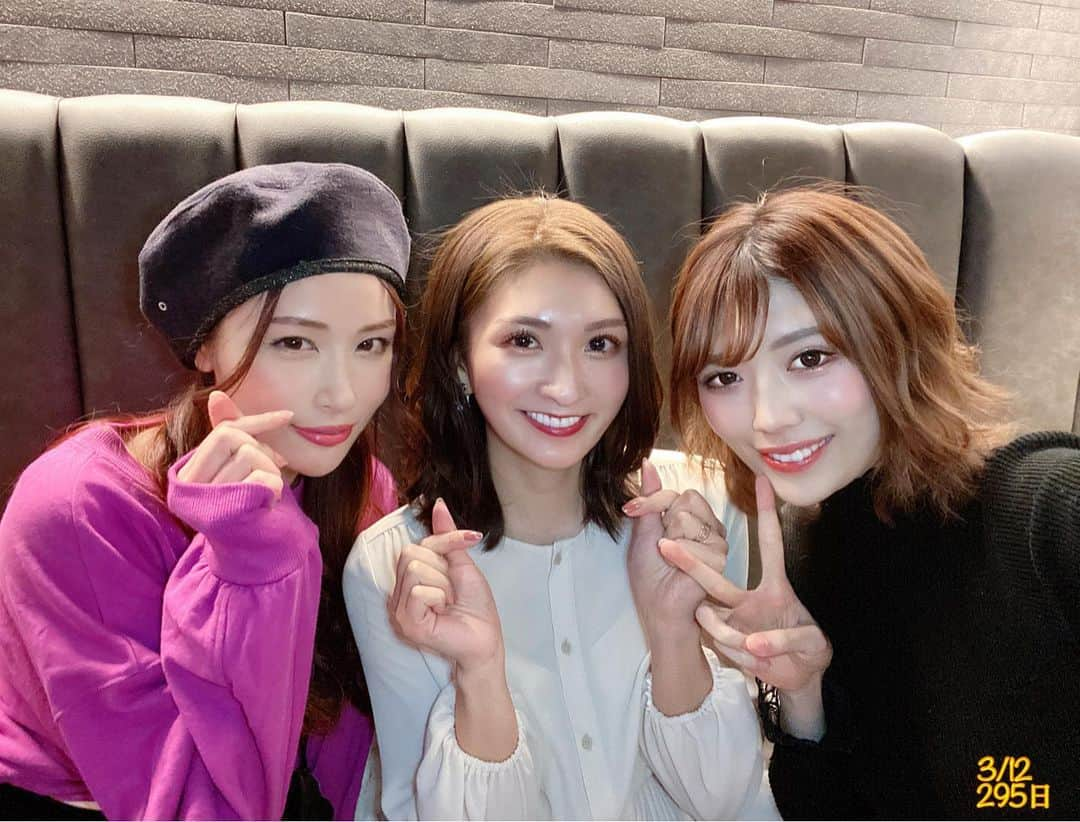 まあみさんのインスタグラム写真 - (まあみInstagram)「今年もRQおめでとーーーう🎉🥺💋 お祝いしなきゃ(￣▽￣) らびゅ❤ . . #rq#レースクイーン #20200312#295日#スイーツの日#サイフの日#モスの日#今日は何の日#毎日投稿#カウントダウン#countdown#嵐#嵐にありがとうを届けていく#君のうた✏️#🐭🌸🌺🎃⛄️ . . #穏やかな風が包んだありふれた日常に」3月12日 19時07分 - maami_1125