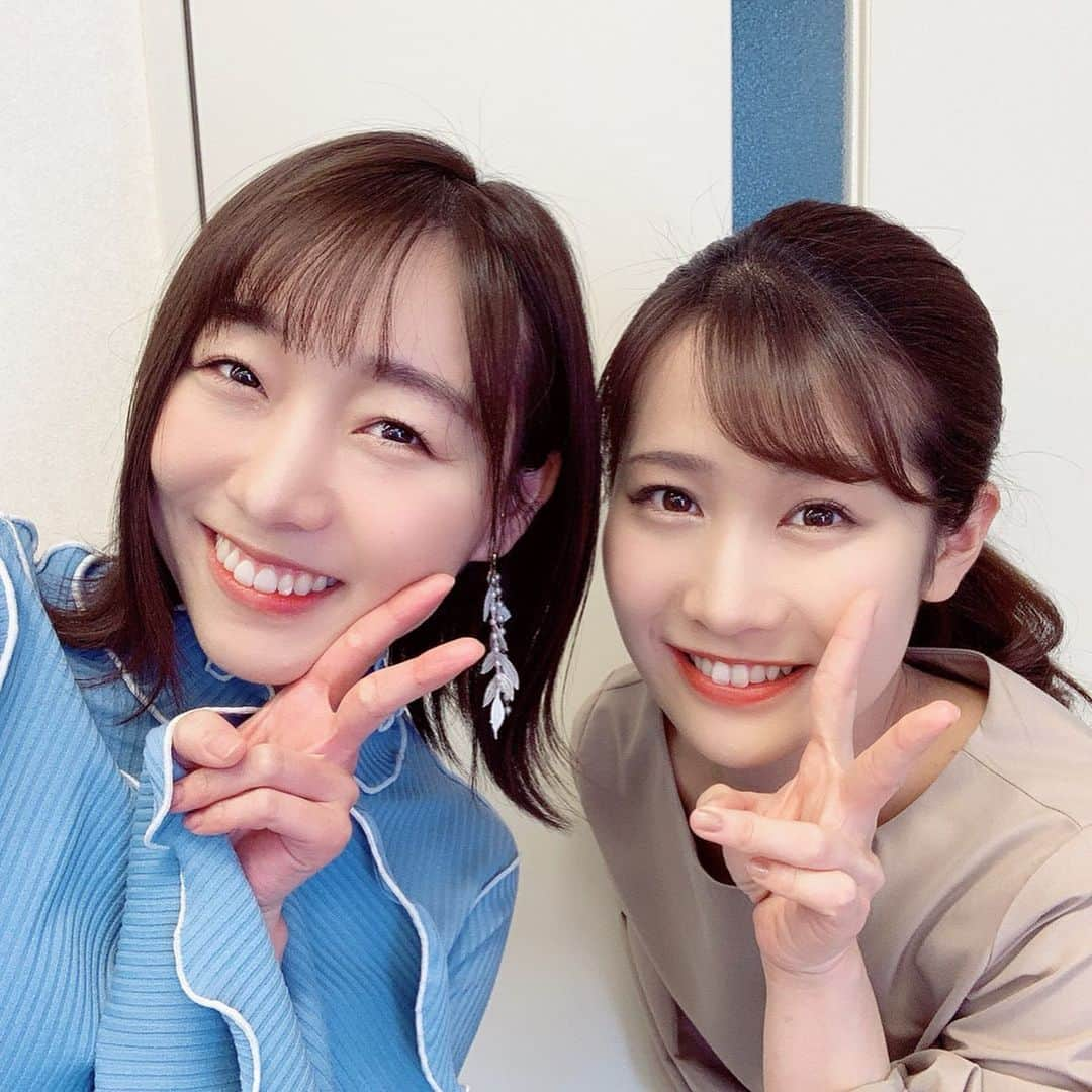 須田亜香里さんのインスタグラム写真 - (須田亜香里Instagram)「3月12日(木) #ドデスカ 生放送 ありがとうございました！ 今日はたくさん贈り物をいただきました🎁 . 隔週木曜のレギュラーコメンテーターになってから2年もいつも朝4時にお迎えに来てくださっていた運転手さんが、今日で最後なんです。ってキティちゃんのお菓子をくださいました。 いつも安全運転に、楽しいお話、本当にありがとうございました😢🌙 . それから楽屋に入ったらドデスカからマスクが…！ 貴重なマスク。しかも手紙つき。 とても嬉しかったです。 . あと、徳ちゃん（ @annatokushige ）からのポテチ入りの板チョコ❤️ 食べるの楽しみすぎる。。 . 最後はウルフィから！ ソーユートコあるよね？のCDのお礼だって。CDとの写真つきで！ とってもオシャレな石鹸のセットをくれたよ☺️ . ウルフィとの写真は島津アナ（ @sanae_shimazu ）が撮ってくれたよ〜🌷 . 今日の名古屋オサレのリリちゃんコーデも可愛かった！ 朝の番組にぴったりのさわやかコーデでした🥰 . . . -----須田亜香里情報----- . 3月13日(金) Ⓜ️【#musicstation】 テレ朝 21:00〜 #akb48 #失恋ありがとう . 3月13日(金) 🎶日テレ 24:59〜 【#バズリズム02 】 #ske48 #ソーユートコあるよね . 3月15日(日) 💰フジテレビ16:00〜 【#一攫千金ゴールドハンター】 . 🛤 中京テレビ 20:54〜 【#ちょっと大阪まで】 #近鉄 #ひのとり . 🀄️テレ朝&AbemaTV 【#熱闘mリーグ 】25:00〜 . 🧡FM AICHI 21:00〜 【#須田亜香里の部屋】 ゲストは先週に引き続き @miyuuamazing さん✨ radikoで全国から聴いてね〜 . 💜MBSラジオ 24:00〜 【オレたちやってマンデー】 #オレマン まさかの事態起きてます(笑) radikoで全国からぜひ！ . 3月10日(火) 🐝【#ske48バズ 】 @ske48buzz 東海テレビ 24:25〜 #3時のヒロイン さん来てくれました。 今までで一番おばかで面白い企画だったかも…😂 . 3月20日(金) 🎶日テレ 24:59〜 【#バズリズム02 】 #akb48 #失恋ありがとう .」3月12日 19時16分 - akarisuda