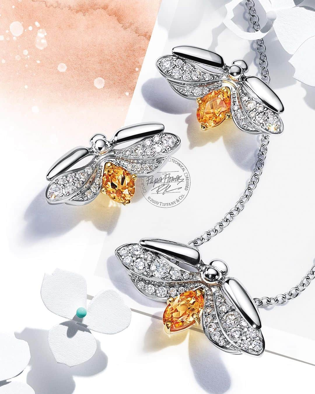 ティファニーさんのインスタグラム写真 - (ティファニーInstagram)「Earn your wings. Luminous and full of life, Tiffany Paper Flowers® firefly designs glow with vibrant spessartines and elegant pavé diamonds. Tap to shop and discover more via the link in bio. #TiffanyPaperFlowers #TiffanyAndCo」3月12日 20時00分 - tiffanyandco