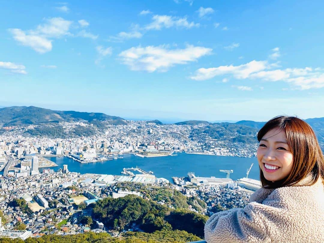 津田菜都美さんのインスタグラム写真 - (津田菜都美Instagram)「* 稲佐山💫💫port city Nagasaki🚢 #長崎#稲佐山展望台#夜景スポット#日本三大夜景#世界三大夜景」3月12日 20時25分 - tsuda_723_official