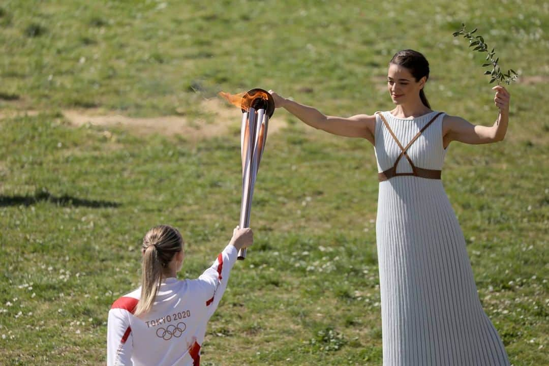 2020年東京オリンピックさんのインスタグラム写真 - (2020年東京オリンピックInstagram)「The #Tokyo2020 #OlympicTorchRelay has officially started! 🔥 . The lighting of the Tokyo 2020 Olympic Flame was truly a historic moment. 🕊️🇬🇷 . #UnitedByEmotion 🇯🇵 #HopeLightsOurWay . Photo by Tokyo 2020 📸 Shugo TAKEMI」3月12日 21時03分 - tokyo2020