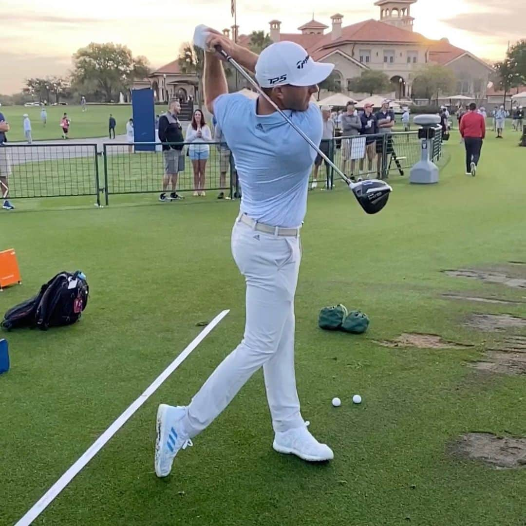 ダスティン・ジョンソンさんのインスタグラム写真 - (ダスティン・ジョンソンInstagram)「Plastic is a problem. Innovation is our solution. Proud to wear the all-new @adidasgolf #Primeblue」3月12日 21時17分 - dustinjohnsongolf