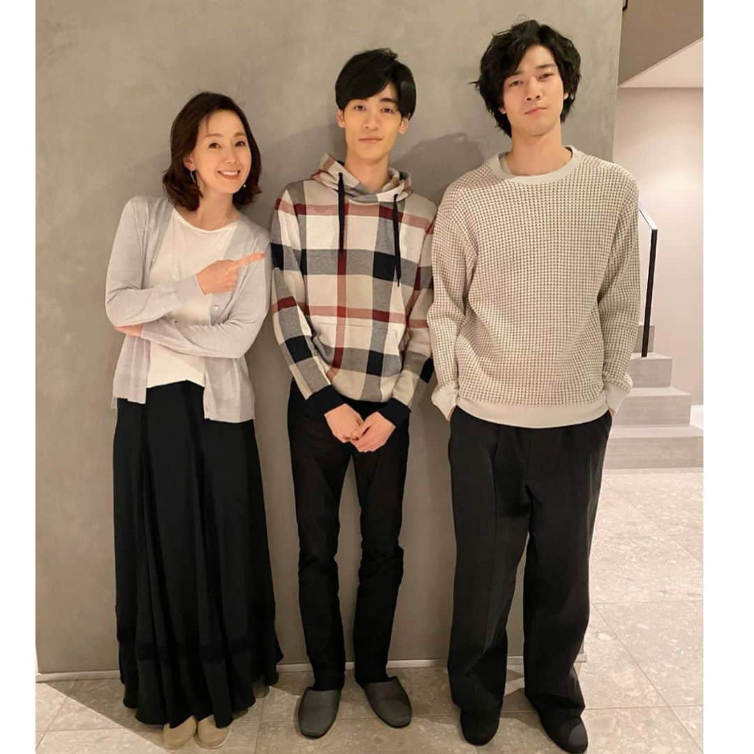 とよた真帆さんのインスタグラム写真 - (とよた真帆Instagram)「この二人産みました^ ^ 大きく育ちました！  長男 @mrkiyotan  #清原翔 くん 次男 @wakabayashi_takuya  #若林拓也 くん #ドラマの話ですよ  #フジテレビ #アライブ  #アライブがん専門医のカルテ  #maho #mahostyle  #もはや産んだ記憶さえある」3月12日 22時29分 - maho_toyota