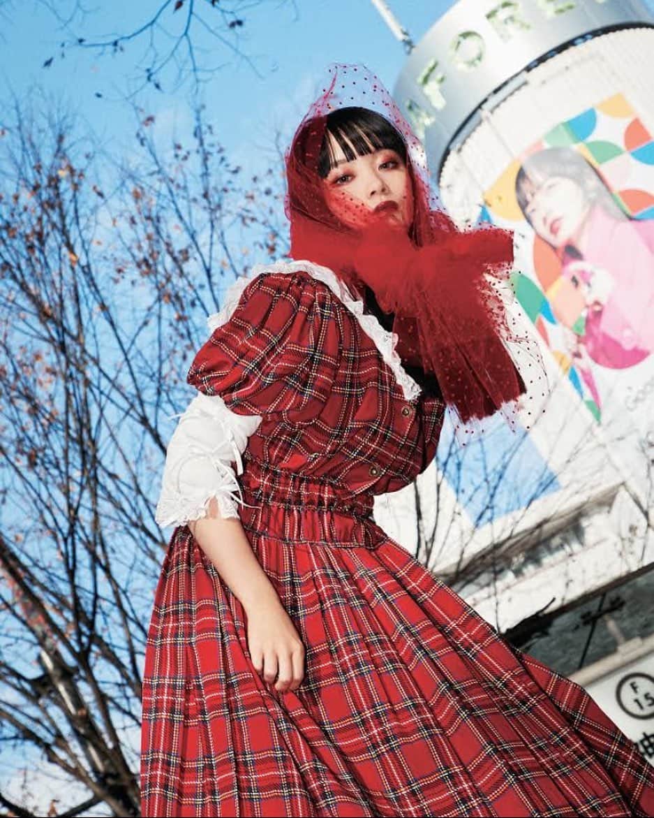 ゆらのインスタグラム：「わりと最近のLARME」