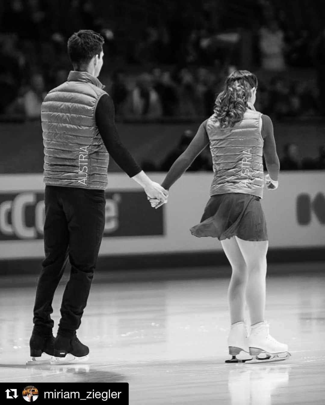 セヴェリン・キーファーのインスタグラム：「#Repost @miriam_ziegler with @get_repost ・・・ When we learned about the cancellation of the 2020 World Figure Skating Championships in Montreal last night it didn‘t come as a surprise to us. Although we were really excited to compete in Montreal, we have been following the events of the past days and weeks closely and therefore believe that cancelling the event was the only right and responsible decision.  We are thinking of everyone who is suffering from the virus or its consequences and wish you all to stay healthy and safe!  See you next season!」