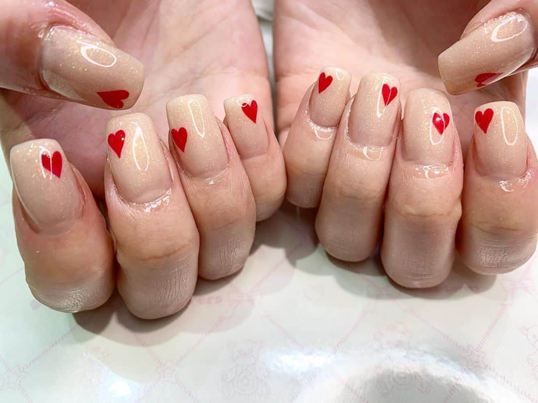 Jill&Loversのインスタグラム：「❤️ #jillandlovers #nail #nailart #paragel #gelneil#gel #ネイル #ネイルアート #me #look #love #かわいい」