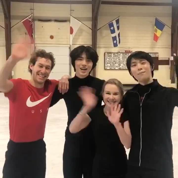 ジェイソン・ブラウンのインスタグラム：「‪Sending love to all our fans around the world! Thank you for your continued support this season! Even though #WorldFigure is cancelled, the four of us all showed up today excited to keep working! 💪 We want to also thank the @isufigureskating & @skate_canada for everything they have done in preparation for these championships! Sad we won’t be able to skate in Montreal, but we respect the decision made. Health is most important! On to next season 🎉😘 おうえんをありがとう！❤️🇺🇸🇰🇷🇵🇱🇯🇵❤️ ‬」