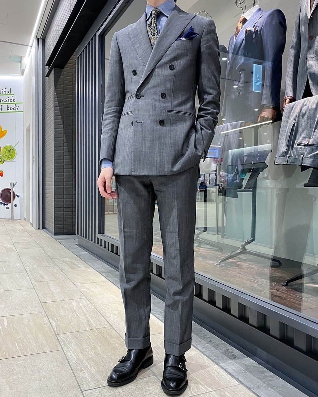 Global Style グローバルスタイル さんのインスタグラム写真 Global Style グローバルスタイル Instagram ライト グレーにブルーのシャツで春夏を意識した爽やかダブルスーツスタイル ブランド ドーメル 2ピース 通常１着価格 108 000円 2着