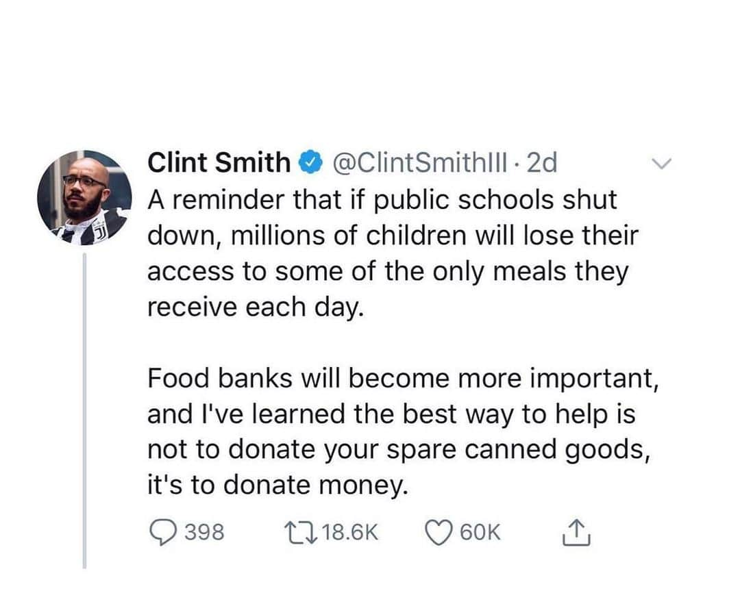 テス・ホリデーさんのインスタグラム写真 - (テス・ホリデーInstagram)「Please donate to your local food banks. A lot of my friends are teachers and their main concern is that if the schools close, their students will miss the two meals a day that schools provide. Also to everyone that has anxiety about COVID-19, that’s okay, it’s valid. As someone that already deals with extreme anxiety this has all been overwhelming and I’m sending love to everyone out there. 🖤 📝 @clintsmithiii」3月13日 8時30分 - tessholliday