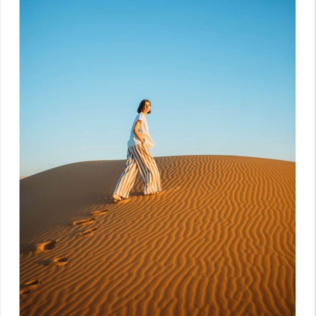 柏田テツヲさんのインスタグラム写真 - (柏田テツヲInstagram)「モロッコを10日間駆け抜けた日々 アトラス山脈を越えてサハラ砂漠へ 青空、光を求めて皆んなで走った思い出の形 素晴らしき旅でした。  Thanks a lot  Art direction @yumore  Styling @natsukokanekoop  Hair&Make @yoshikazumiyamoto  Model @niekeethecat Coordinate @dearmorocco  Thanks @maaaaaki17」3月13日 8時51分 - tetsuokashiwada