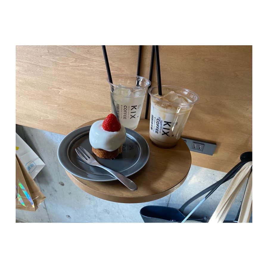 森田彩花のインスタグラム：「やっと会えた梨奈ちゃんとCafe♥️ ． 変わらずらぶみちゃんでした♥️ 喋る事いっぱいで止まらんかった♥️ ． わたちはWM飲んだっっ☕∗*ﾟ ． #昨日 #中崎町 #中崎町カフェ #kixcoffee #マブダチ #りﾅょぴよ #ぁやちん #りなてぃん #おひさ #パラパラ同好会 #コメよろ #いいねよろ」